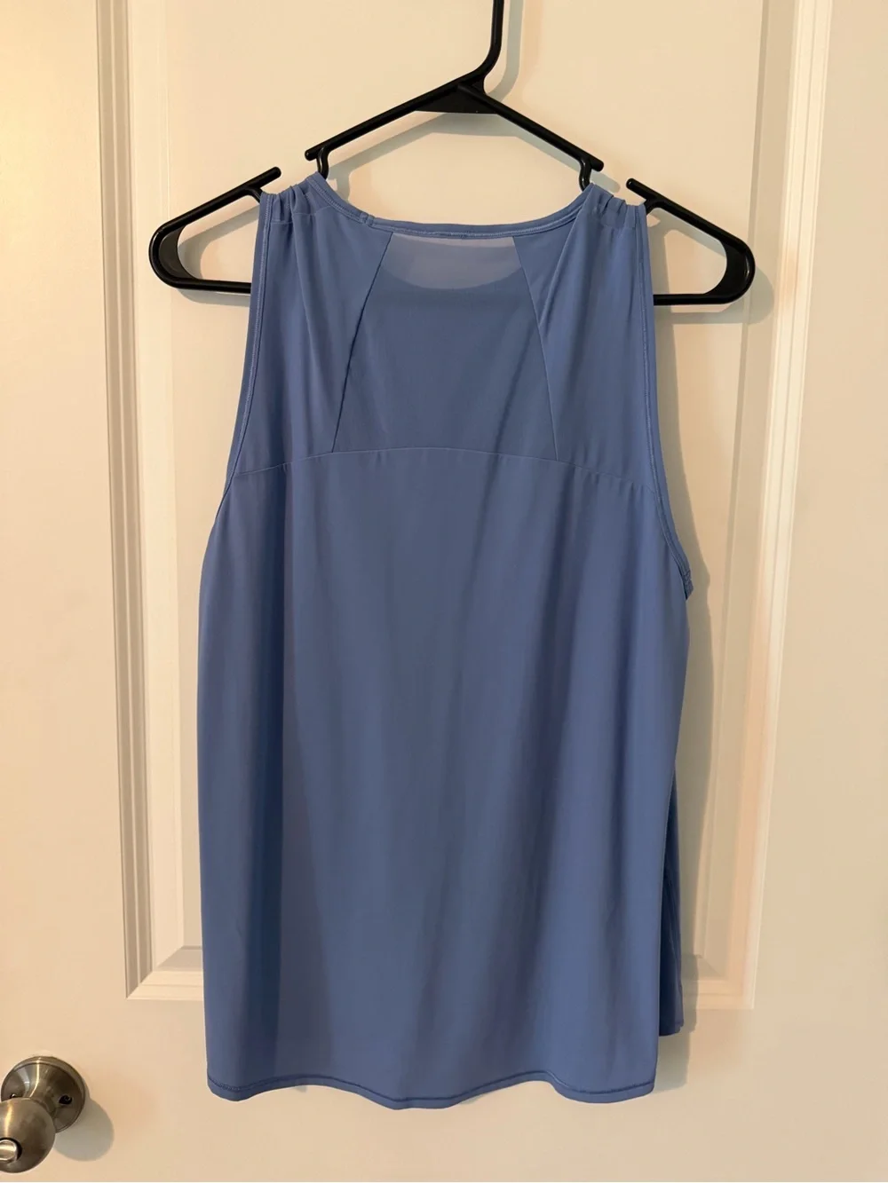 lululemon athletica lightweight sleeveless